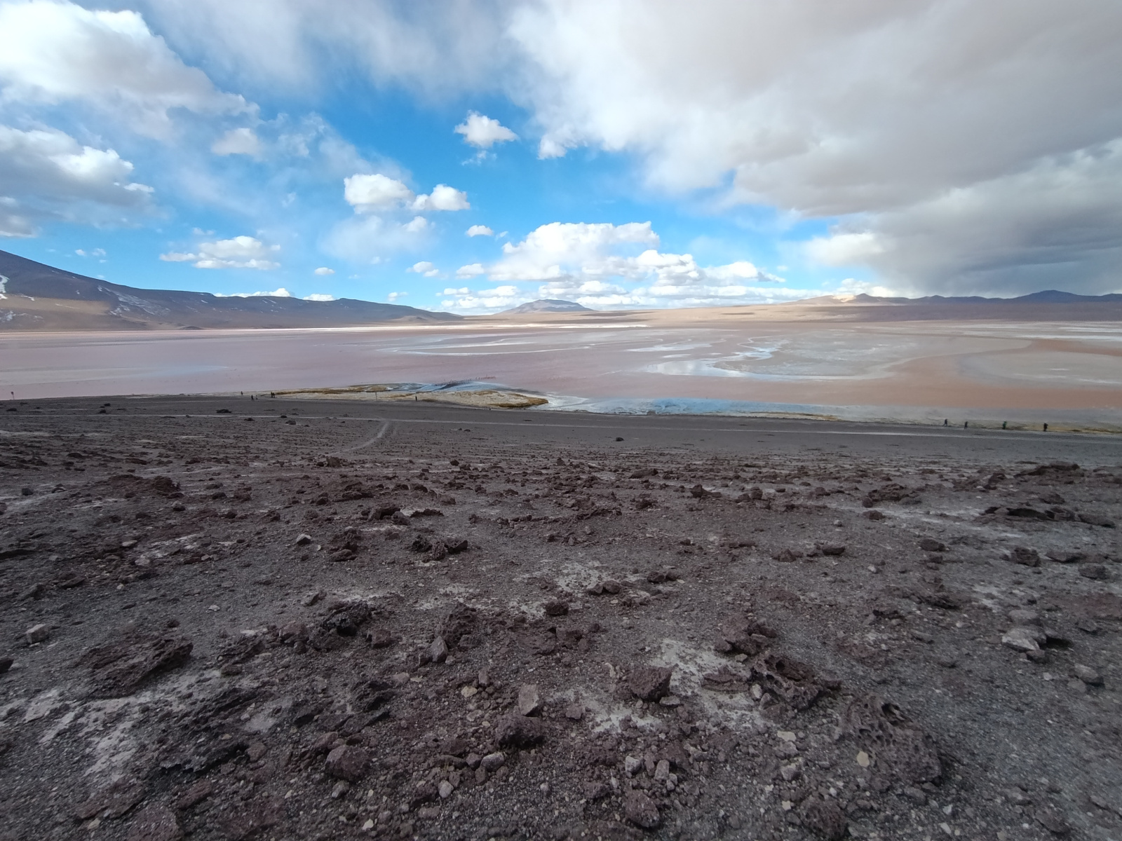 20250726_110_TourSurLipezUyuni_LagunaColorada_J2